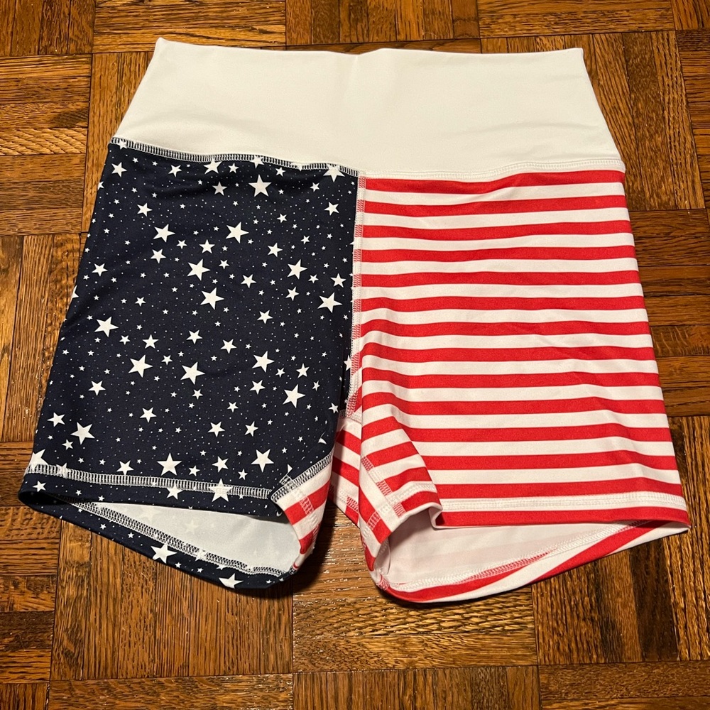 FLEO Liberty True High Shorts